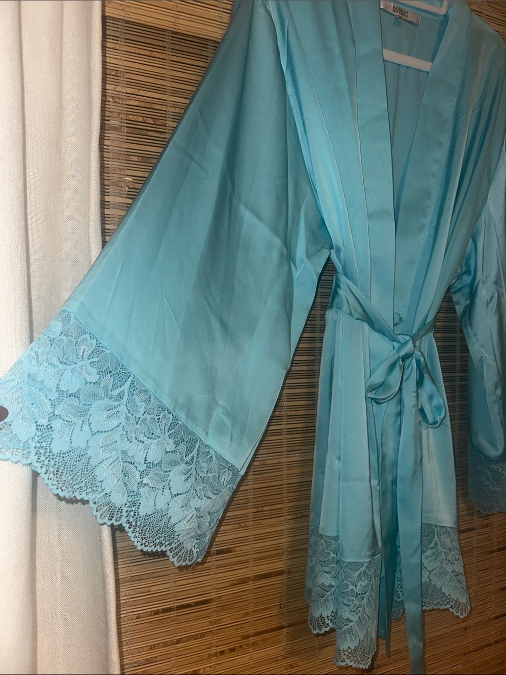 Like New! $168 Badgley Mischka Blue Silky Satin Sparkle Lace-Trim Robe - Picture 5 of 7
